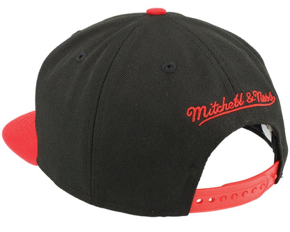 Mitchell & Ness Men's NBA Chicago Bulls Jumbotron Snapback