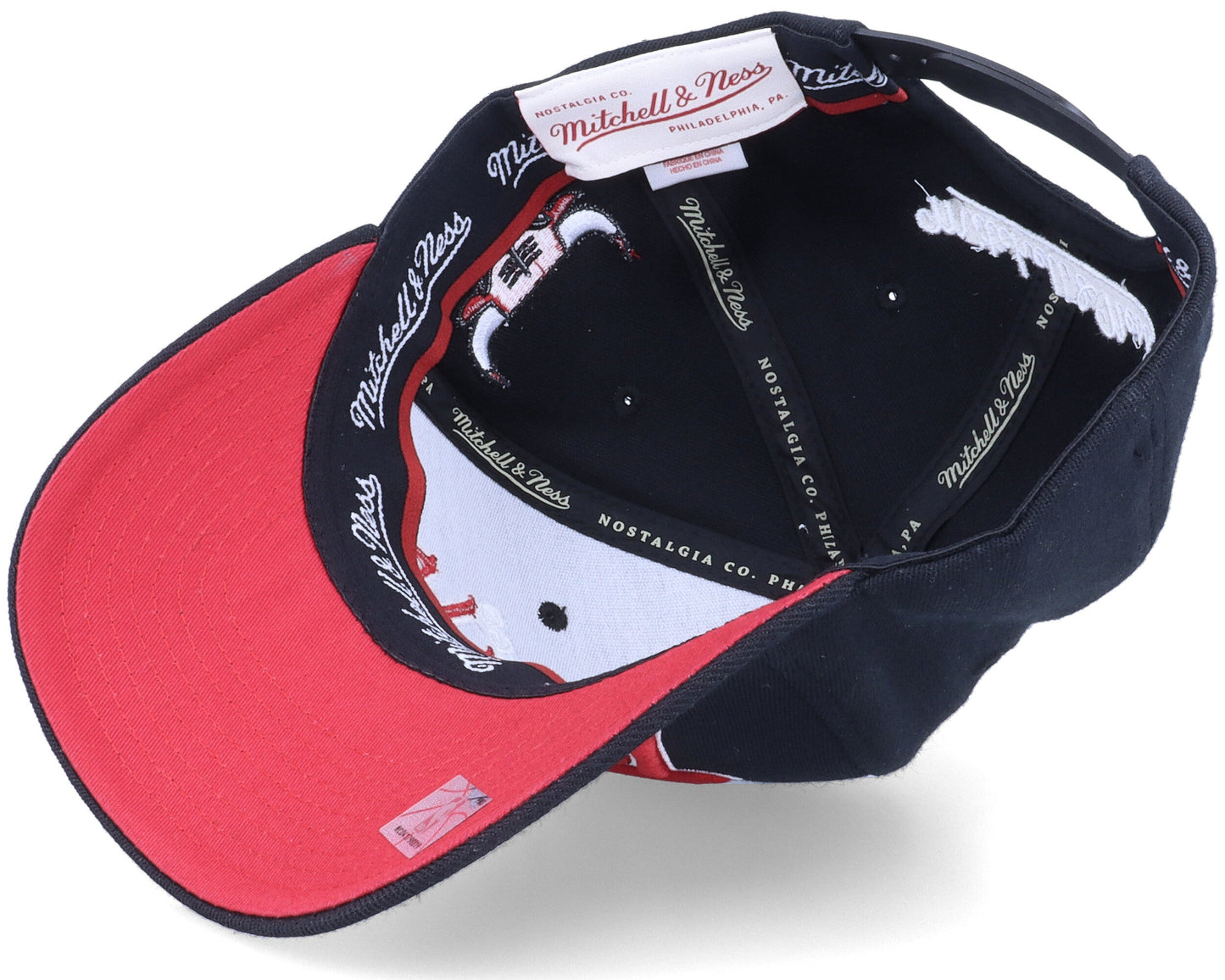Mitchell & Ness Men's NBA Team Script 2.0 Stretch Snapback Bulls Snapback Caps