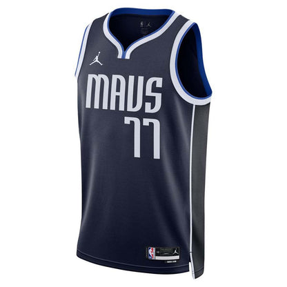 Nike Men's NBA Mavericks 'Doncic 77' 22/23 Statement Jersey