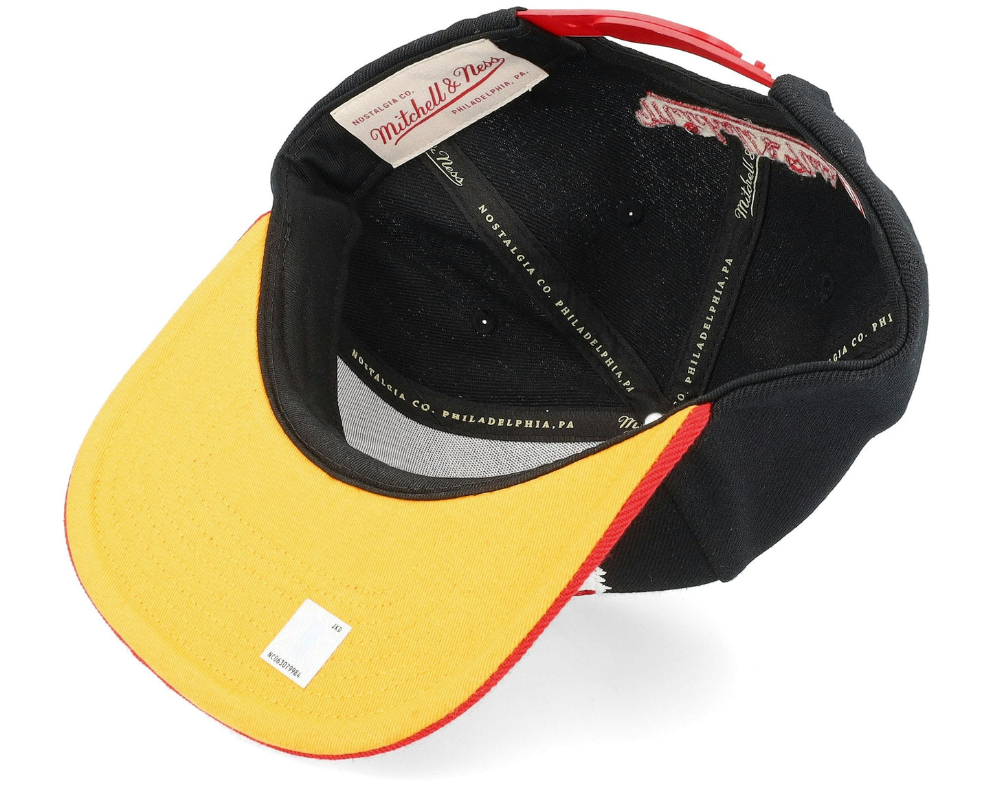 Mitchell & Ness Men's NBA 8 Bit Xl Snapback Hawks Snapback Caps