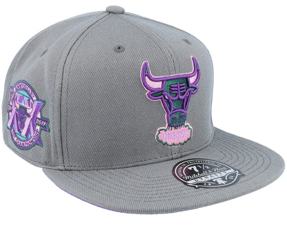 Mitchell & Ness Men's NBA From Dusk Fitted Hwc Bulls Fitted Caps