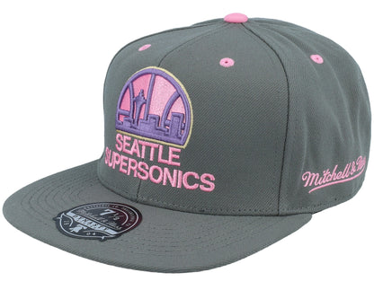 Mitchell & Ness Men's NBA Lavender Dreams Fitted Hwc Supersonics Fitted Caps