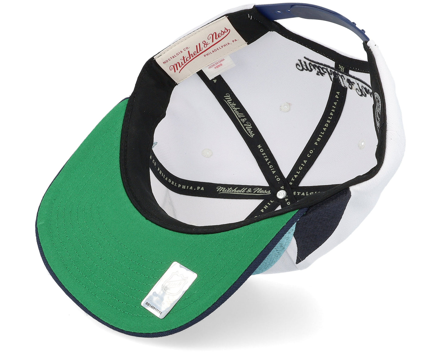 Mitchell & Ness Men's NHL Vintage Sharktooth Snapback Kraken Snapback Caps
