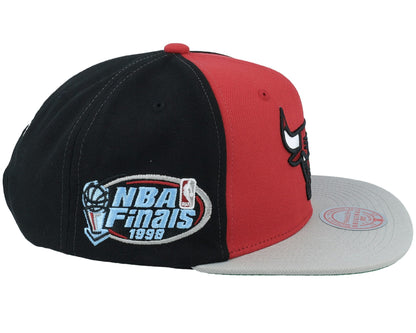 Mitchell & Ness Men's NBA Block Out Snapback Bulls Snapback Caps