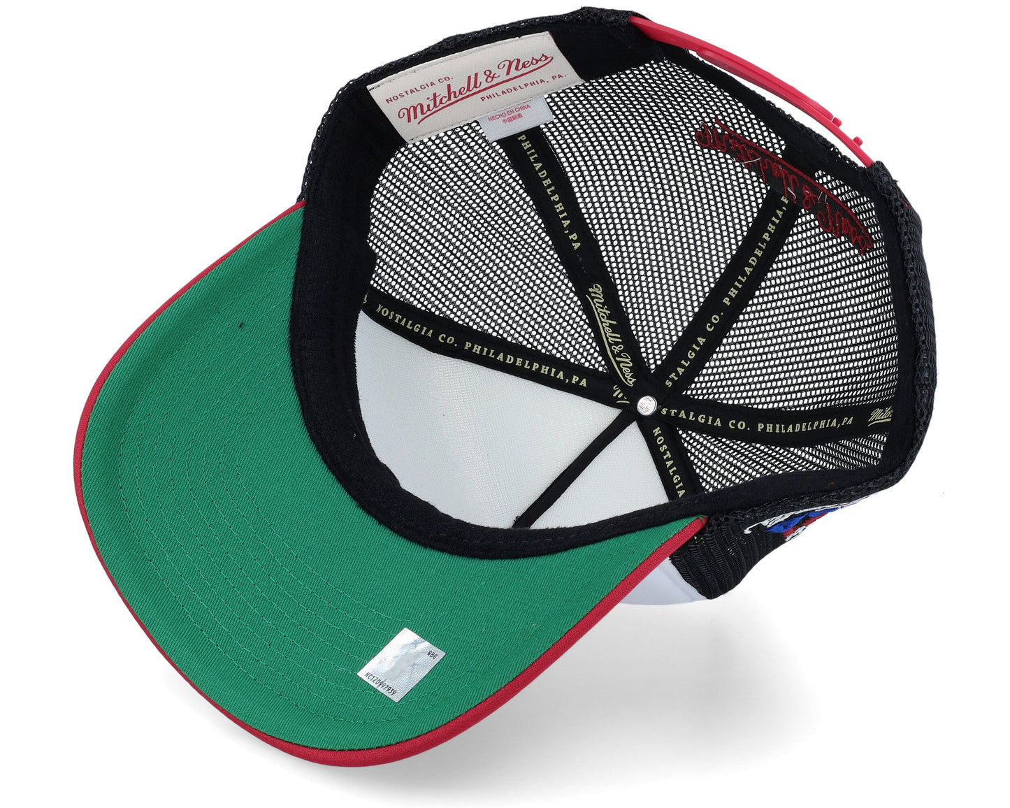 Men's Mitchell & Ness NBA Champs Fest Trucker Hwc Bulls - White