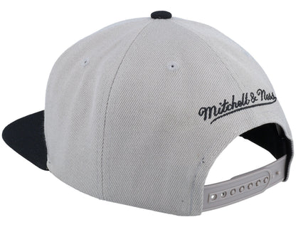 Mitchell & Ness Men's NBA Top Letter Snapback Bulls Snapback Caps