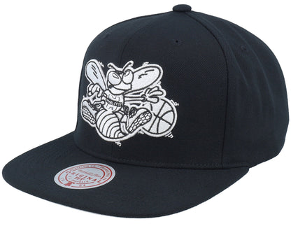 Mitchell & Ness Men's NBA Evergreen Black White Snapback Hwc Hornets Snapback Caps