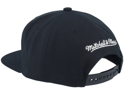 Mitchell & Ness Men's NBA Evergreen Black White Snapback Hwc Hornets Snapback Caps