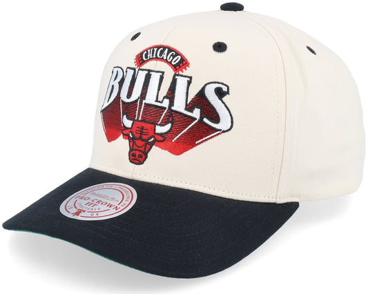 Mitchell & Ness Men's NBA Horizon Pro Snapback Bulls
