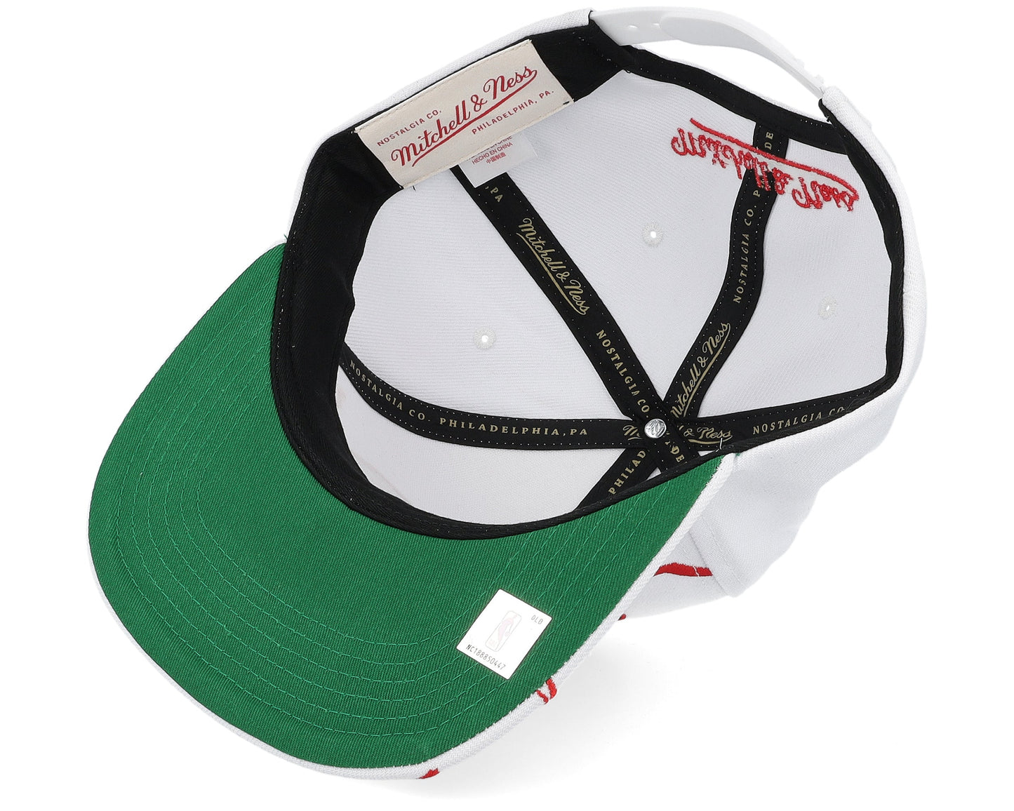 Men's Mitchell & Ness NBA Aftershock Snapback Bulls