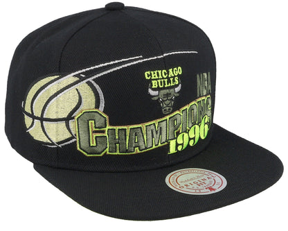 Mitchell & Ness Men's NBA 96 Champ Flipside Snapback Hwc Bulls Snapback Caps