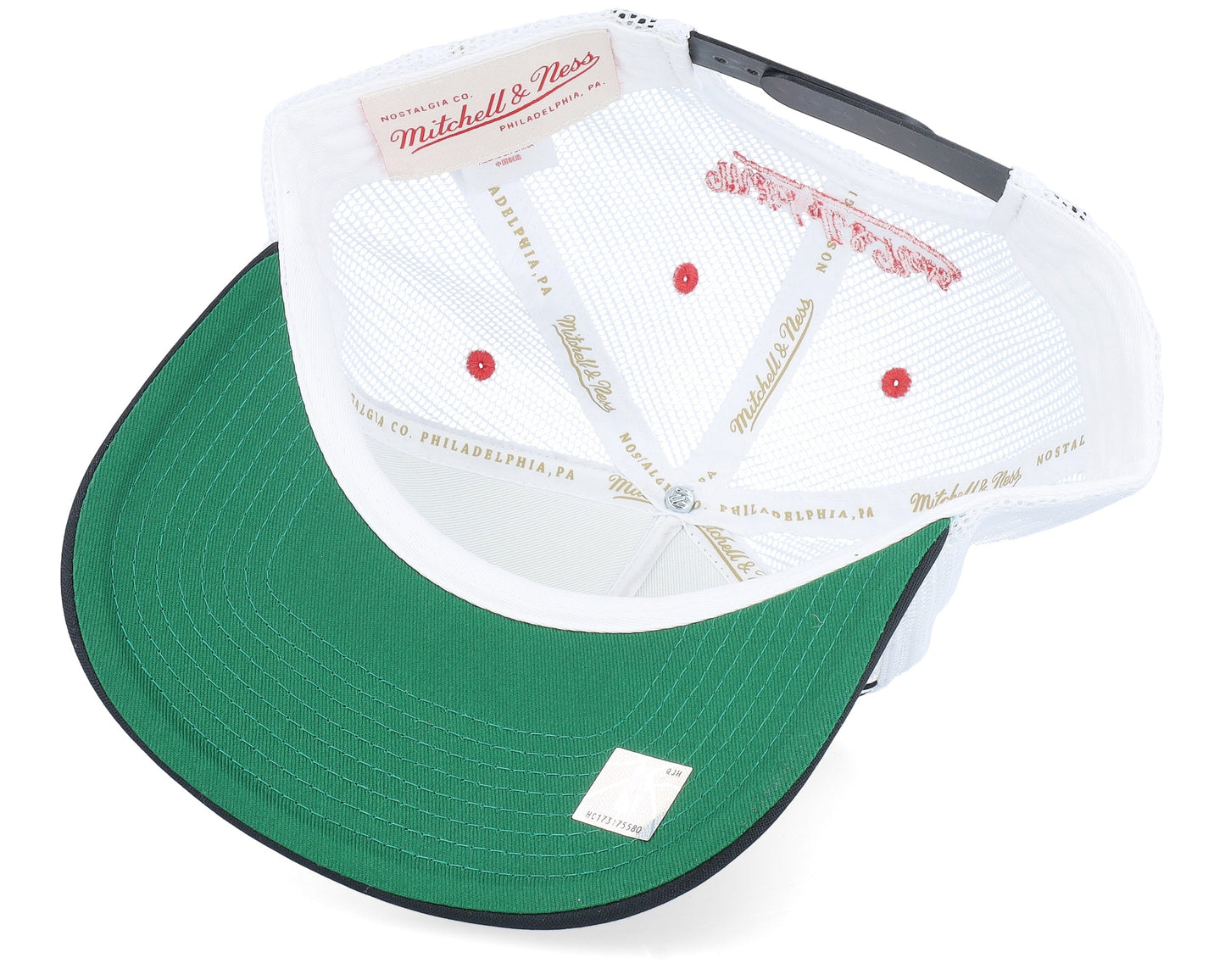 Men's Mitchell & Ness NBA Sideline Trucker Bulls