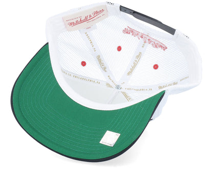 Mitchell & Ness Men's NBA Sideline Trucker Bulls Hats