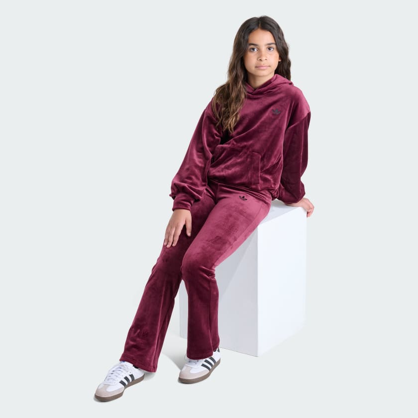 Maroon-