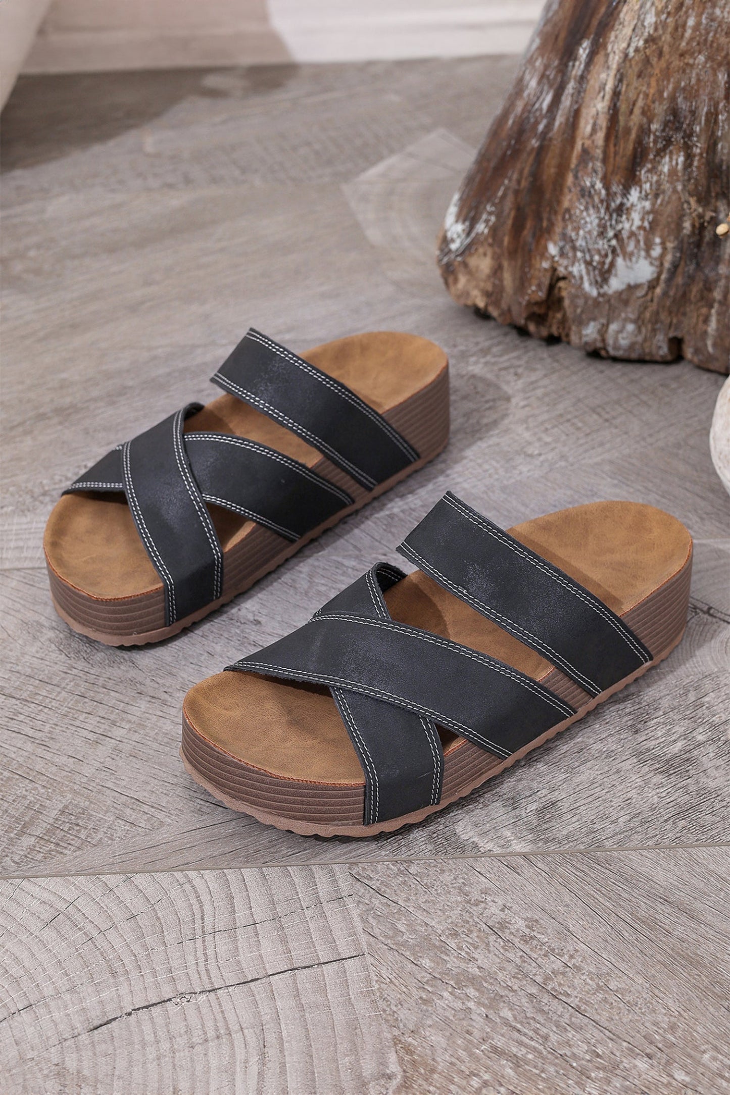 Threaded Pear Kathryn Band Retro Platform Slippers