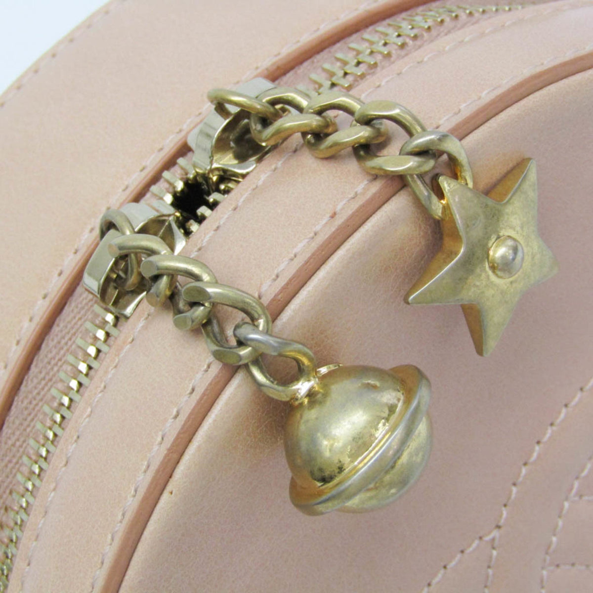 Chanel Matelassé Round as Earth · Leather