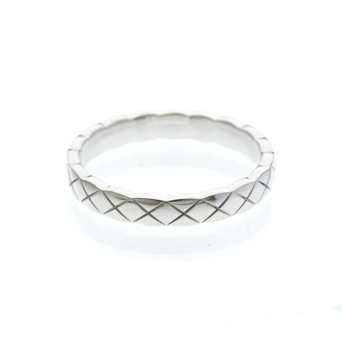 Chanel Coco Crush · 18K White Gold