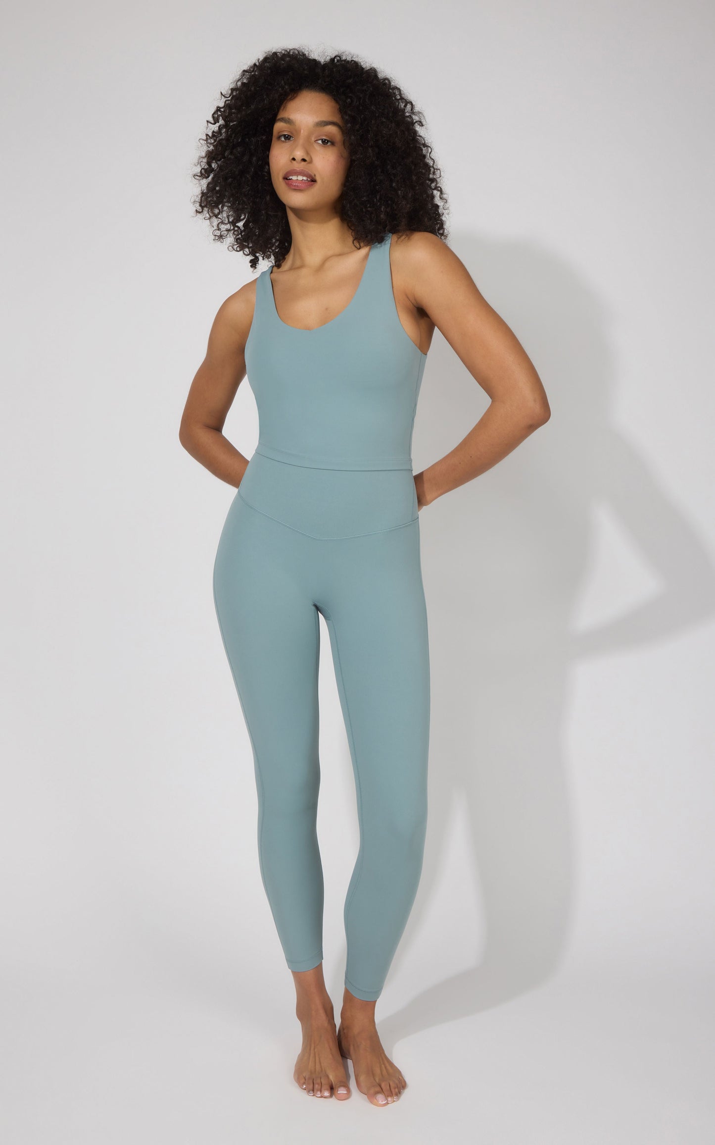 Everyday Serene Tank & Flexvi Ankle Tight Set