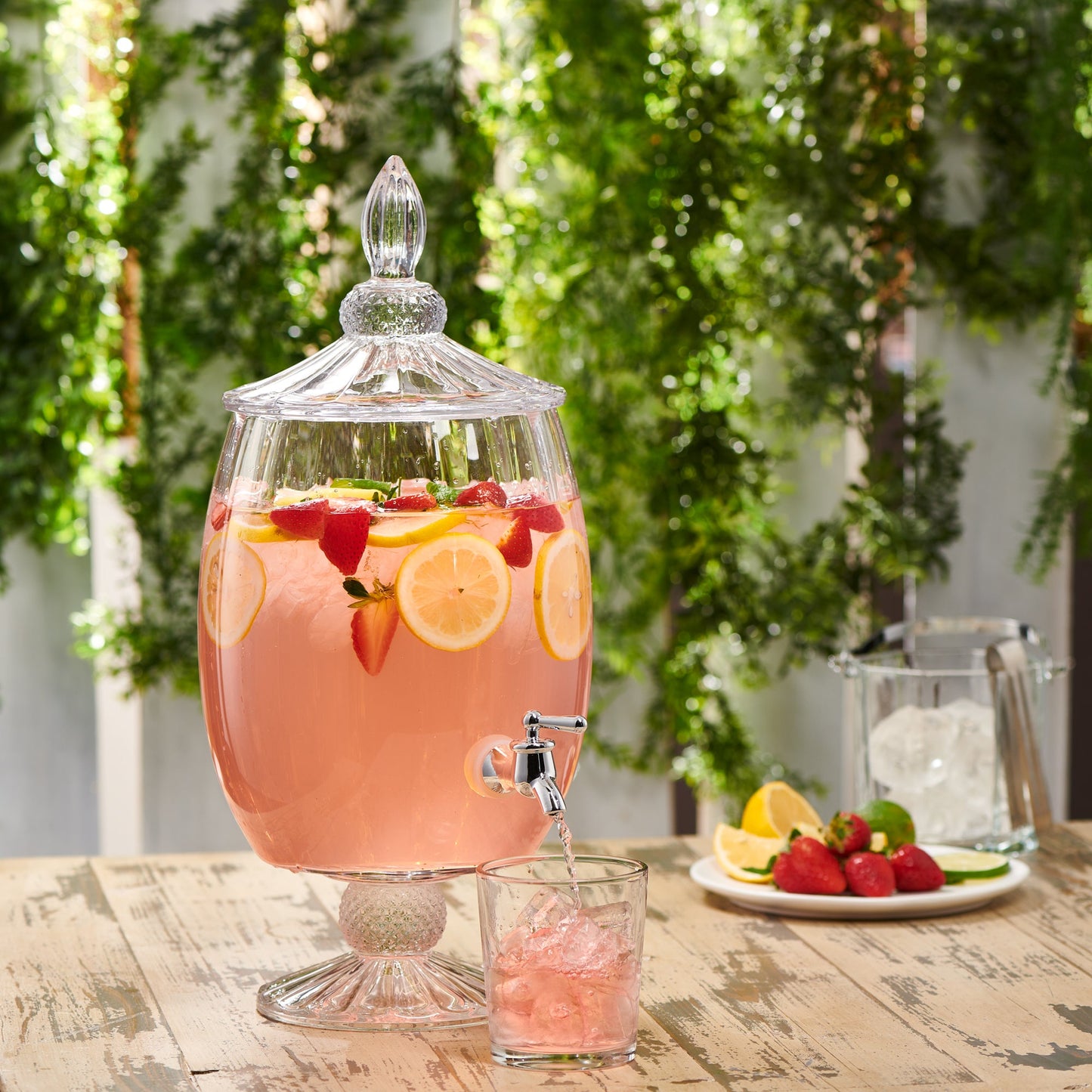 Jay Companies Madison Optic Glass Beverage Dispenser 217.6Oz /1.7 Gal