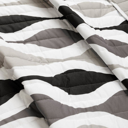 Mid Century Geo Reversible Quilt 3 Piece Set