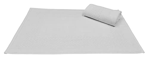 Hardwick_BMWhite_PRO16458-R