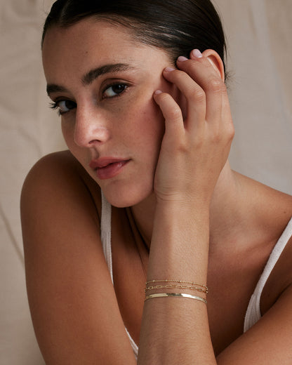 Connected Delicate Paperclip Chain Bracelet