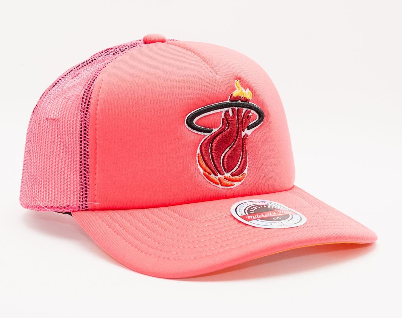 Men's Mitchell & Ness NBA Keep On Truckin Trucker Hwc Heat - Pink
