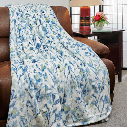 Kathy Ireland Flannel Fleece Blanket by Bed Bath Fashions