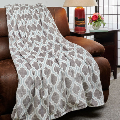 Kathy Ireland Flannel Fleece Blanket by Bed Bath Fashions
