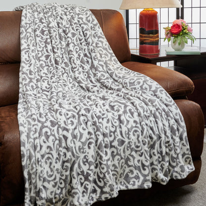 Kathy Ireland Flannel Fleece Blanket by Bed Bath Fashions