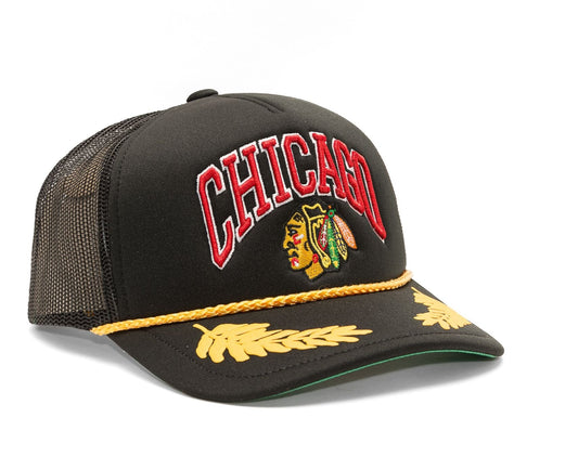 Mitchell & Ness Men's NHL Gold Leaf Trucker Blackhawks Hats