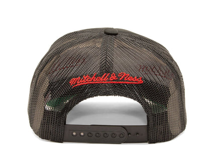 Mitchell & Ness Men's NHL Gold Leaf Trucker Blackhawks Hats