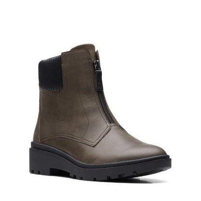 Clarks Women's Calla Zip Boots