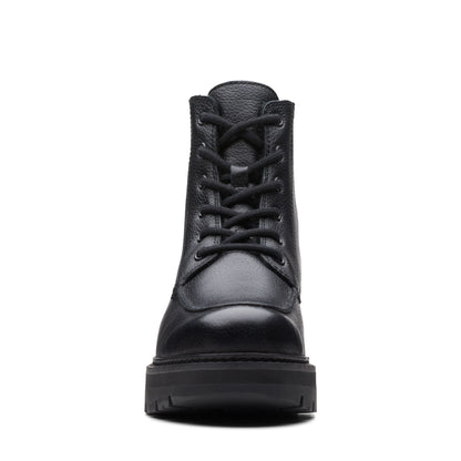 Clarks Women's Orianna Mid