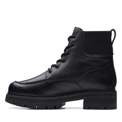 Clarks Women's Orianna Mid