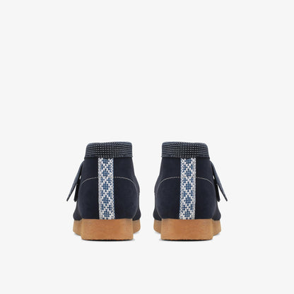 Clarks Youth Wallabeebooto Wide Width Shoes
