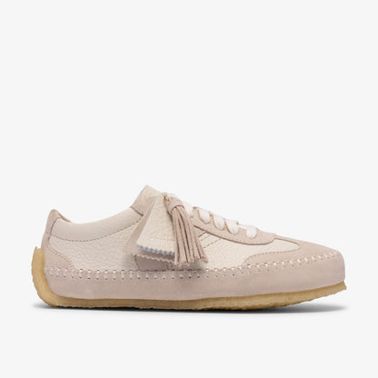 Clarks Womens Tor Low - Off White Suede
