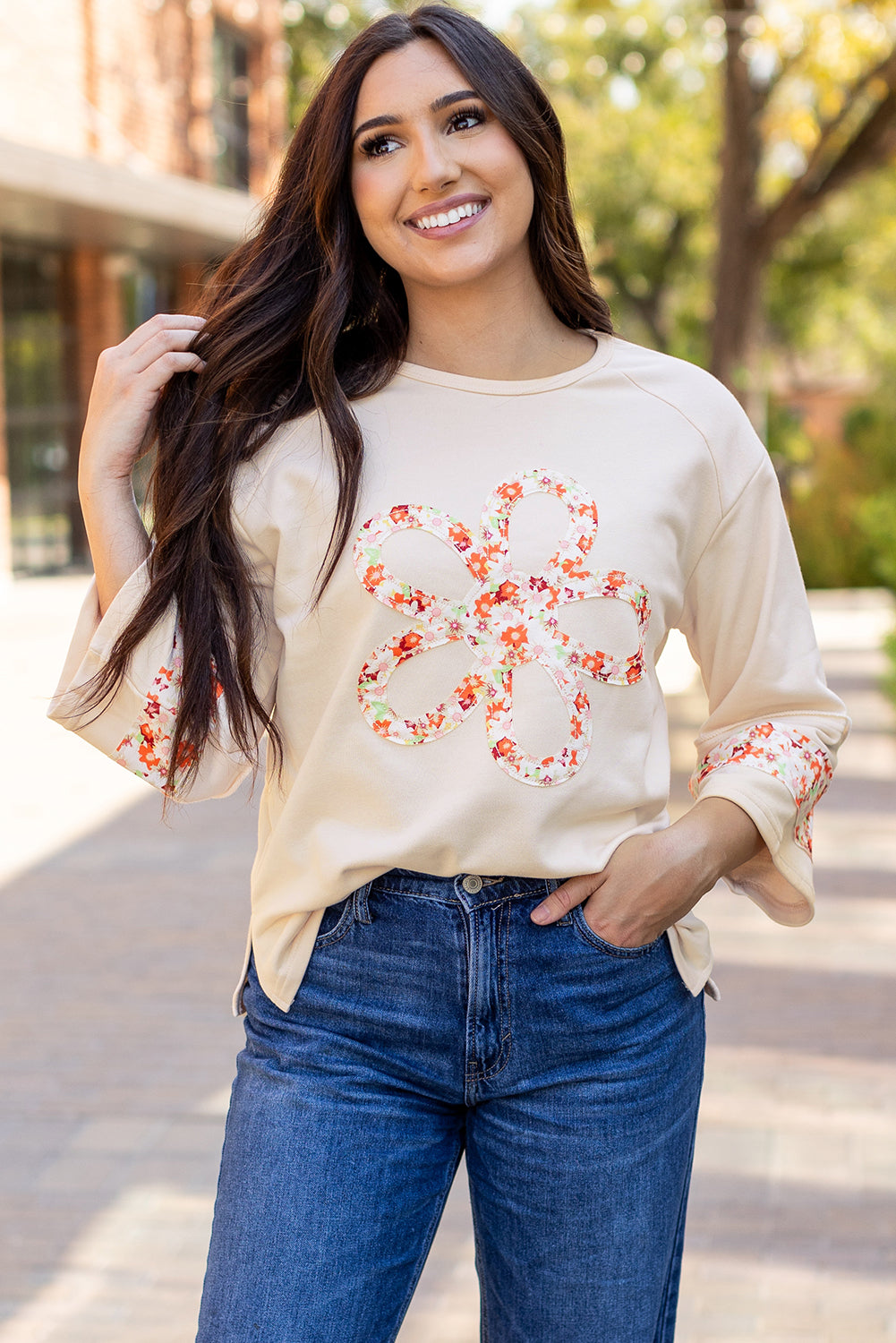 Threaded Pear Flower Exposed Seam Wide Sleeve Top
