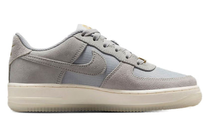 [fz1022-001] Grade School Nike Air Force 1 Lv8 3 Bg 'light Smoke'