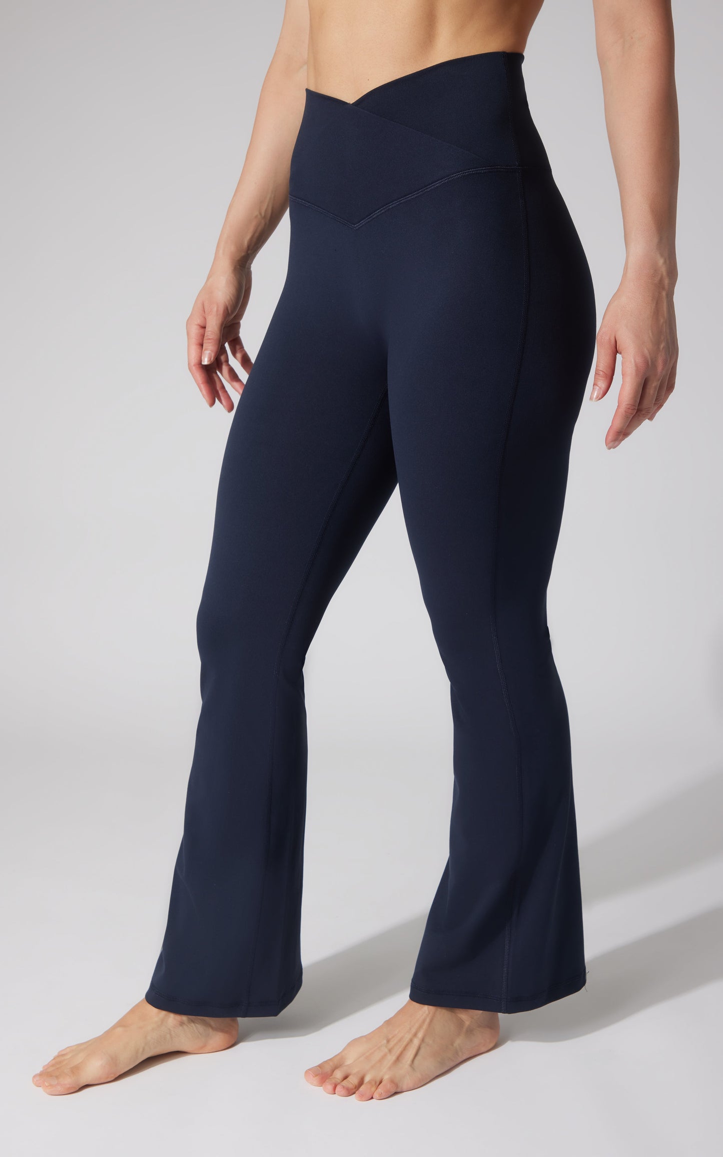 Lux Sophia 29.5" Crossover Flare Pant