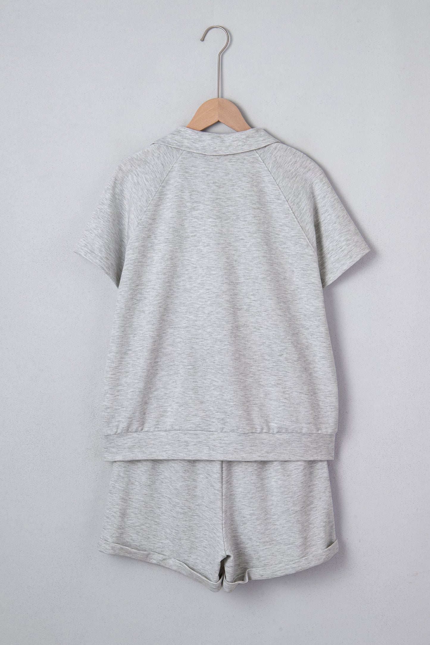 Threaded Pear Imani Light Collared Set