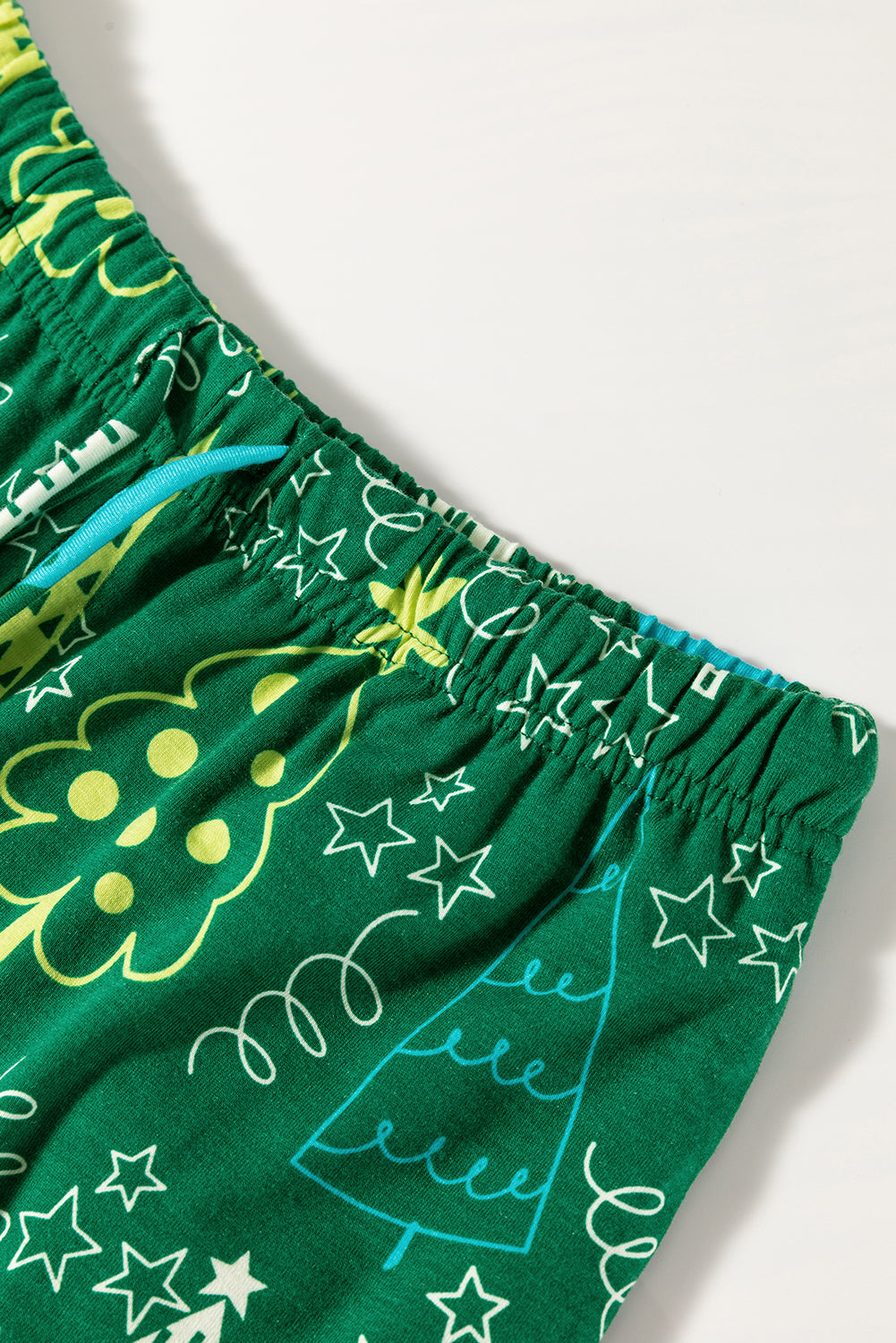 Threaded Pear Evelyn Christmas Tree Print Tee