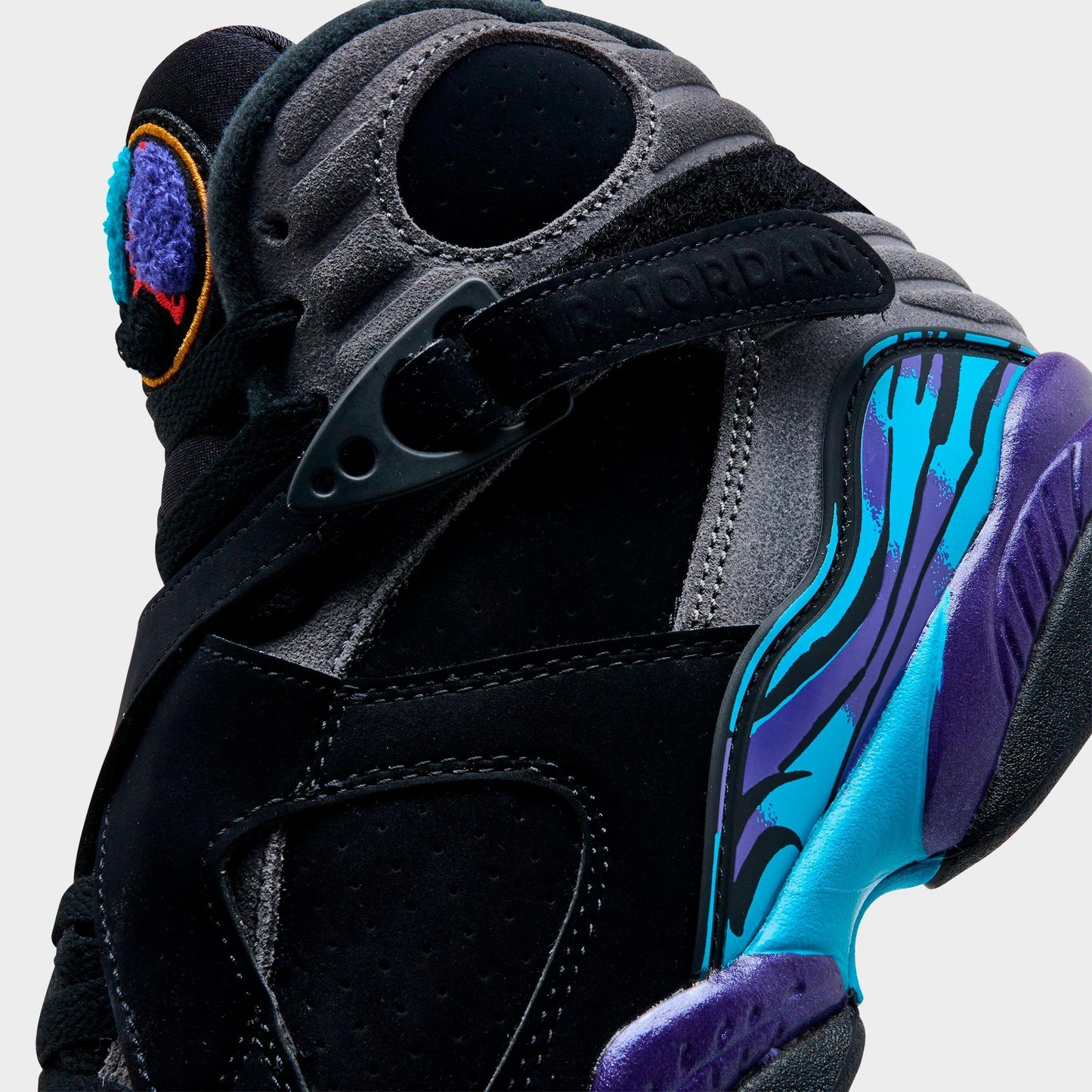 [305368-006] Grade School Air Jordan Retro 8 'aqua (2025) (gs)'