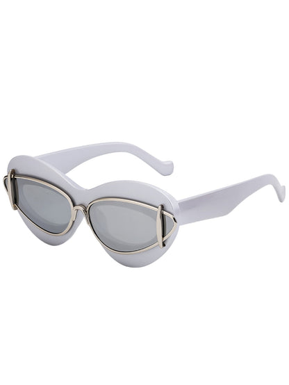 Women's Y2K Cat-Eye Small Frame Sunglasses — Trendy Driving Shades