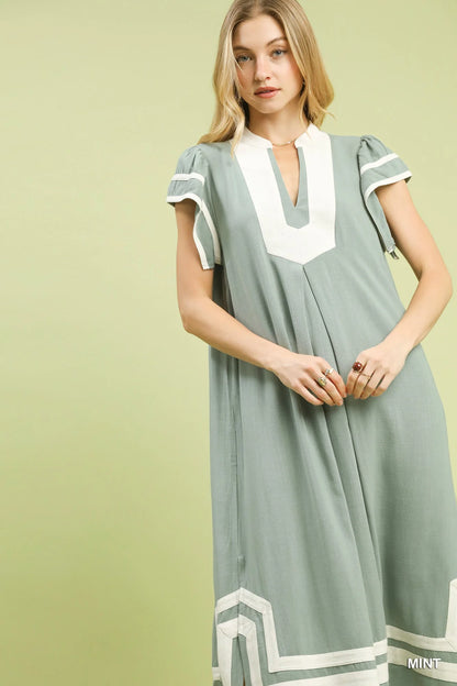 Umgee Linen Cotton Contrast Neckline Midi Dress in Mint