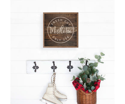 Kendrick Home Fresh Cut Mistletoe Brown