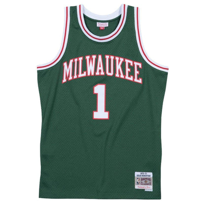 Mitchell & Ness Men's NBA Oscar Robertson 1970-71 Milwaukee Bucks Road Swingman Jersey