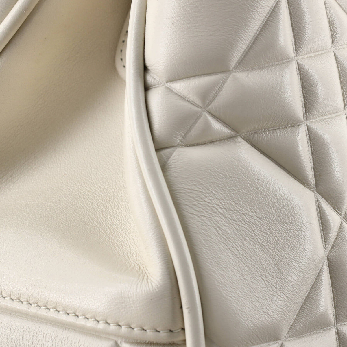 Lady 95.22 Bag Cannage Embossed Leather Medium