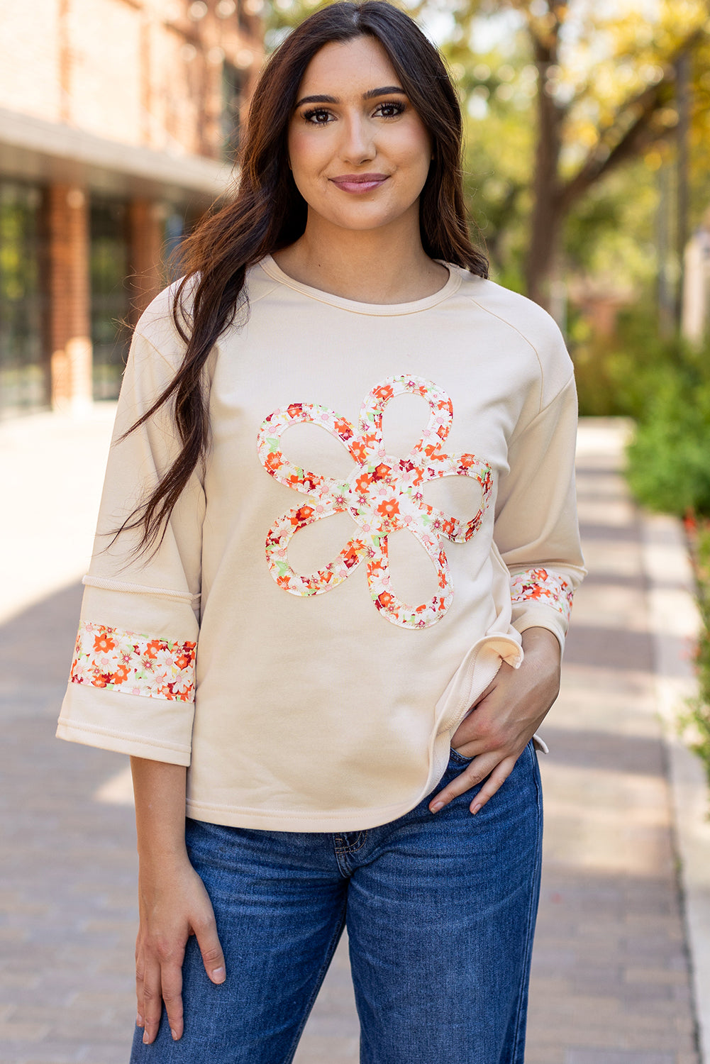 Threaded Pear Flower Exposed Seam Wide Sleeve Top
