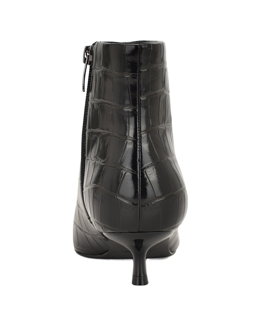 BLACK 002-
